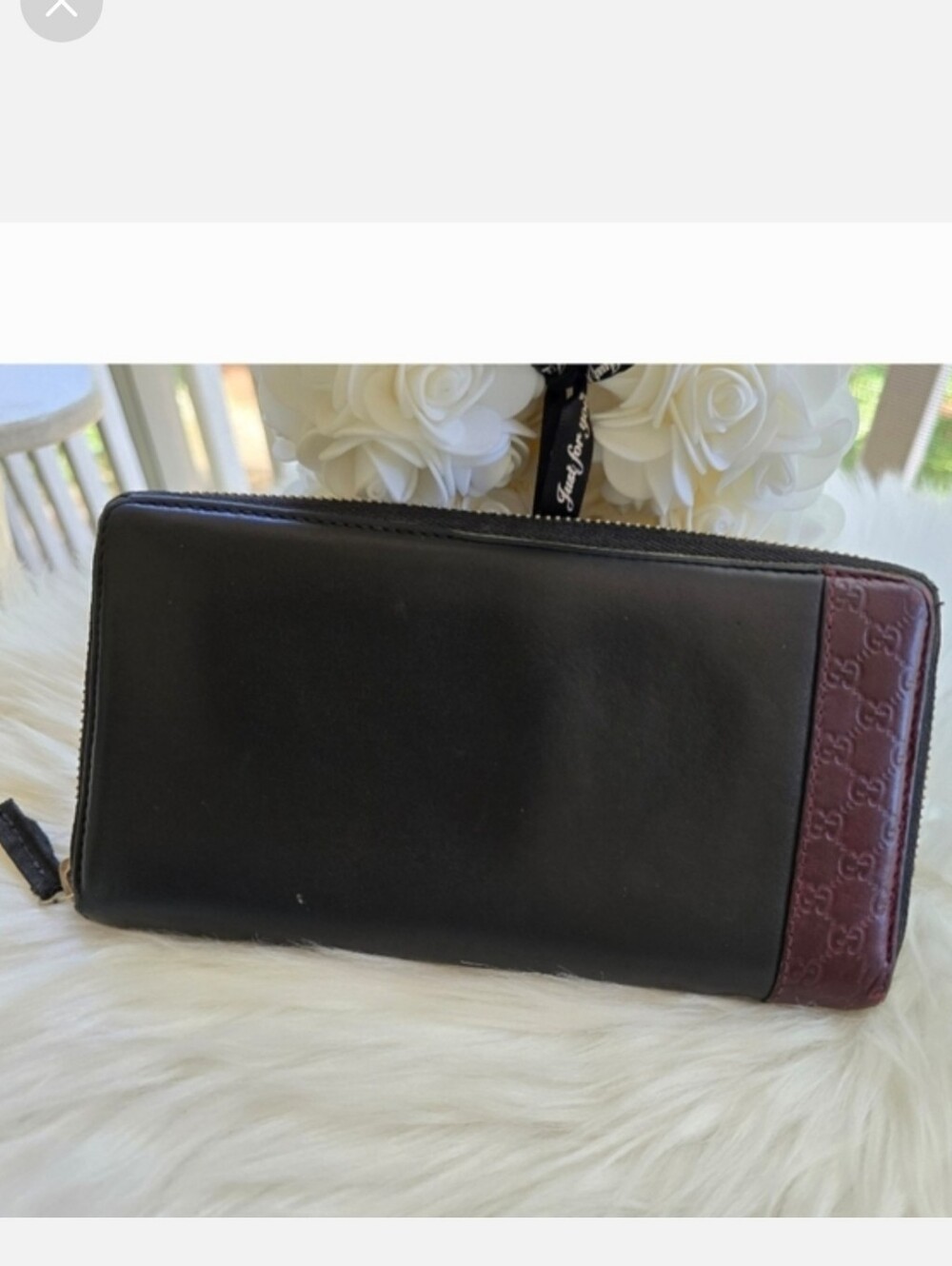 Gucci GG Logo Black Burgundy Zip- Around Long Wallet